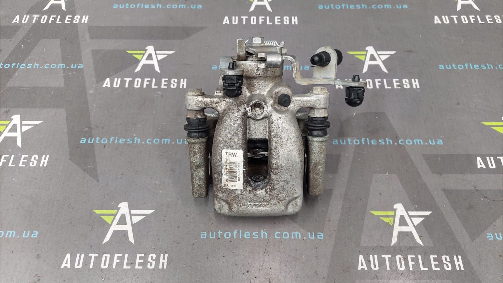 Суппорт тормозной задний правый 9803120680, 4402F6 Citroen Berlingo Peugeot Partner бу